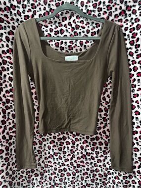Long-Sleeve Square Neck Women’s Top